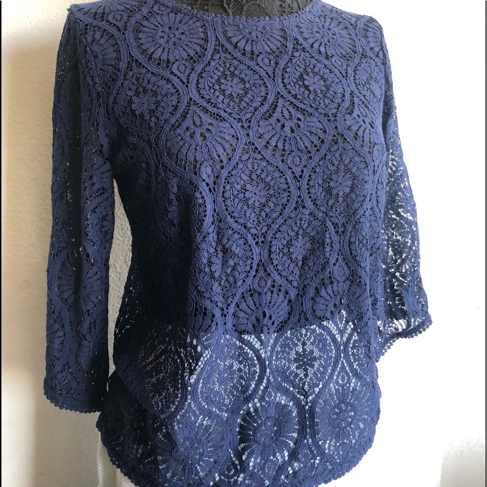Blue lace top by banana republic size S - Picture 4 of 6